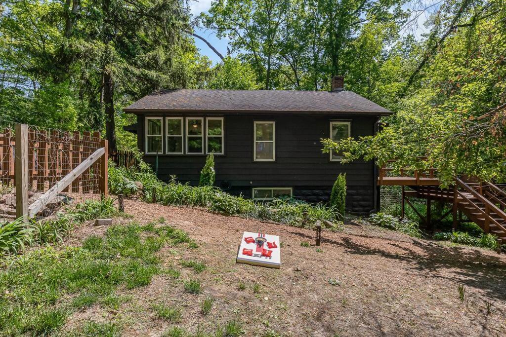 Black Cabin Getaway In Woods I Valpo Valparaiso Exterior foto