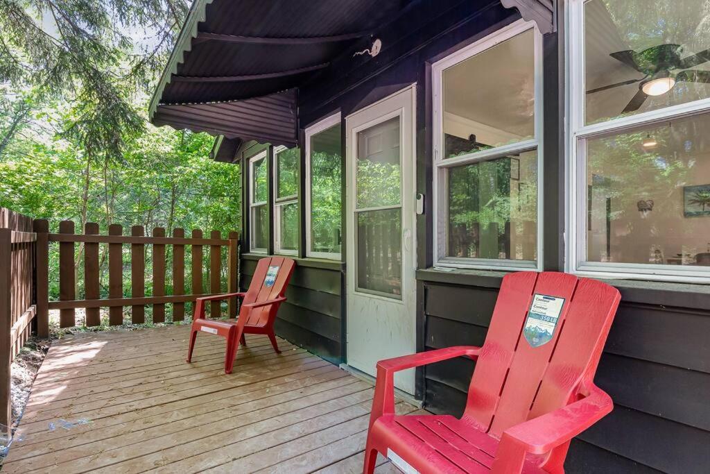 Black Cabin Getaway In Woods I Valpo Valparaiso Exterior foto